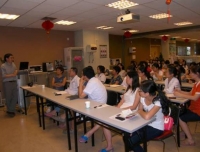 业余时间积极加班学习，共同努力构建科研平台 
——记临床检验科暑假期间业务学习