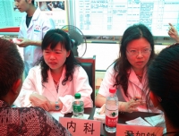 我院农工民主党党员积极参加四川省委、成都市委联合开展的“第七届环境与健康宣传周”活动