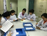 实施医德查房　规范行风管理