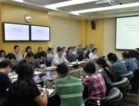 校党委书记杨泉明教授参加我院行政一党支部“两学一做”学习教育专题学习讨论会
