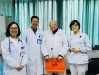 严寒冬日送温暖——肾脏内分泌呼吸科党支部慰问老教授