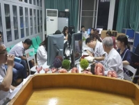 放射科党支部开展《暖医》读书分享会
