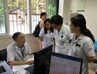 开展医德查房  以查促改 全面迎接检查