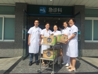 迎检工作忙  医院送清凉