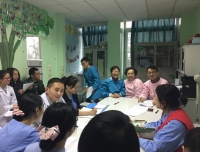 新生儿党支部开展专题组织生活会，进行民主评议