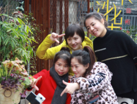 妇科团支部“青年之家”活动
—发展团员兴趣爱好，成立摄影小组
