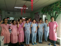 新生儿科全体医护人员重温医学生誓言