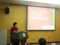 美国内布拉斯加大学医学中心药学院副院长Shaffer教授来我院交流
