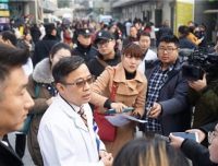 四川大学华西第二医院“华西妇儿联盟”双向转诊提升儿科就诊体验
----季节变更儿童疾病高发 华西妇儿联盟来支持
