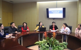 华西第二医院召开行风监督员会议