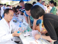 关注儿童哮喘合理用药，从现在开始
——药学部成功举办公益咨询义诊活动
