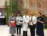 海峡两岸 血浓于水 生命接力 浴火重生