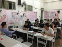 急诊科党支部召开六月份组织生活会