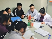 儿童重症医学科党支部开展党员民主评议
