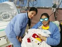 锦江院区新生儿科袋鼠式护理实施