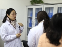儿科秘书到药学部参观交流档案管理工作