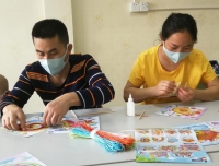 绽放的笑容
----记儿血艺术治疗活动之绳画