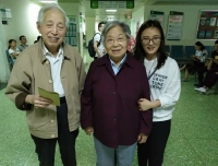 小儿感染科团支部开展“情系夕阳，关爱老年”志愿服务