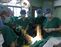 关注女性盆底功能障碍，医护麻团队护患者安全
——记一例85岁高龄患者自残后的紧急手术
