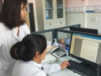 我院儿科帮助甘孜州妇幼保健计划生育服务中心儿科收治第1例住院患儿
——“传帮带”见成效     好技术下基层

