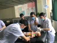 急诊科护理规培同学第一次开展抢救情景模拟