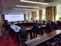 医院党委组织召开党委理论学习中心组学习扩大会