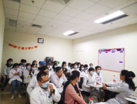 精心锤炼，展现华西强音
                   ----病例大赛 促青成长
