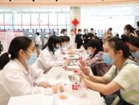 【看度新闻】感恩母亲节！华西二院举办母亲节“健行·产后康复”公益活动