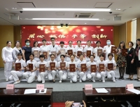 庆祝5.12活动暨践行护理理念颁奖典礼隆重举行