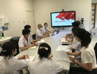 全面落实从严治党主体责任，促进行风建设常态化
——放射科党风廉政及行风建设约谈纪实