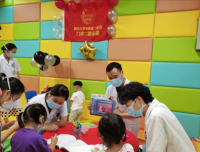 快乐候诊 轻松就医—门诊二团支部开展“Hi 患儿”活动