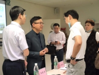 成都市医保事务中心组织多家市医保定点医疗机构来我院进行交流学习