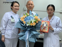 放射病理团支部双节情系夕阳活动