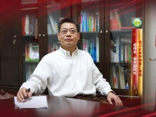 完善科技创新体制，坚持医院聚力兴育才之风，激发员工创新能力