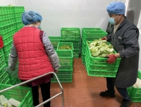 响应“就地过年”，保障舌尖上的温暖和年味——记营养膳食中心春节供餐
