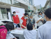 门诊二团支部志愿者协助世界地中海贫血日公益义诊活动