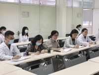 我院副院长牛晓宇教授一行深入病理科现场调研