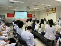 迎五一佳节，贺建党百年华诞
——产科二、三党支部联合召开党史专题讲座