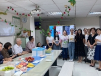 生命的太阳—小儿肾脏科组织教师节活动