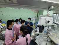 法务部联合医院法律顾问对华西院区新生儿科进行法律查房