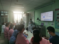   医保部和病案管理部前往新生儿科就病案首页填写及医保政策进行培训沟通